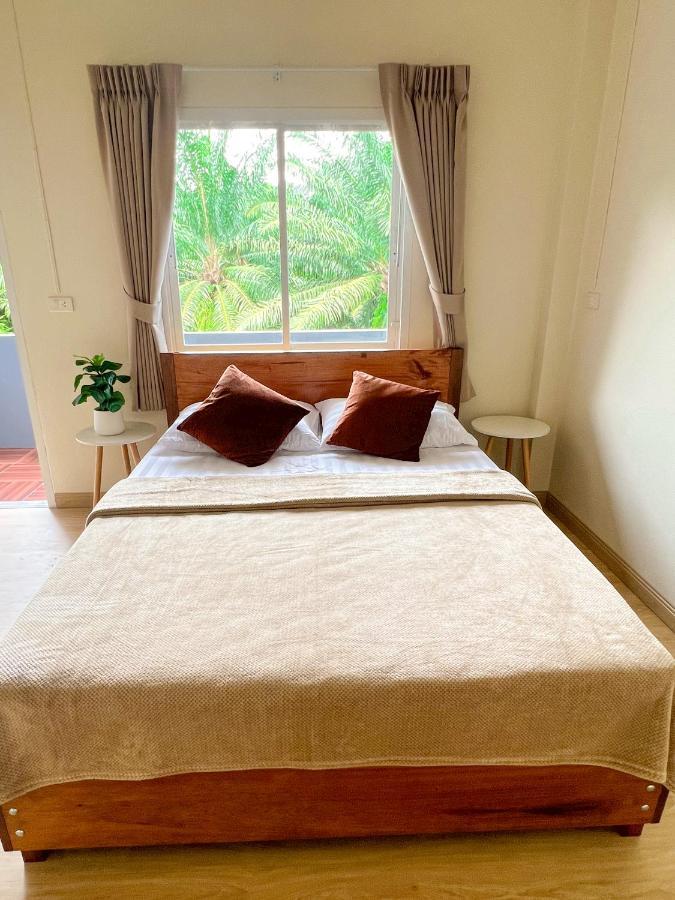 Private Room With Share Bathroom At Little Wild House Khaosok Khao Sok National Park Exteriér fotografie